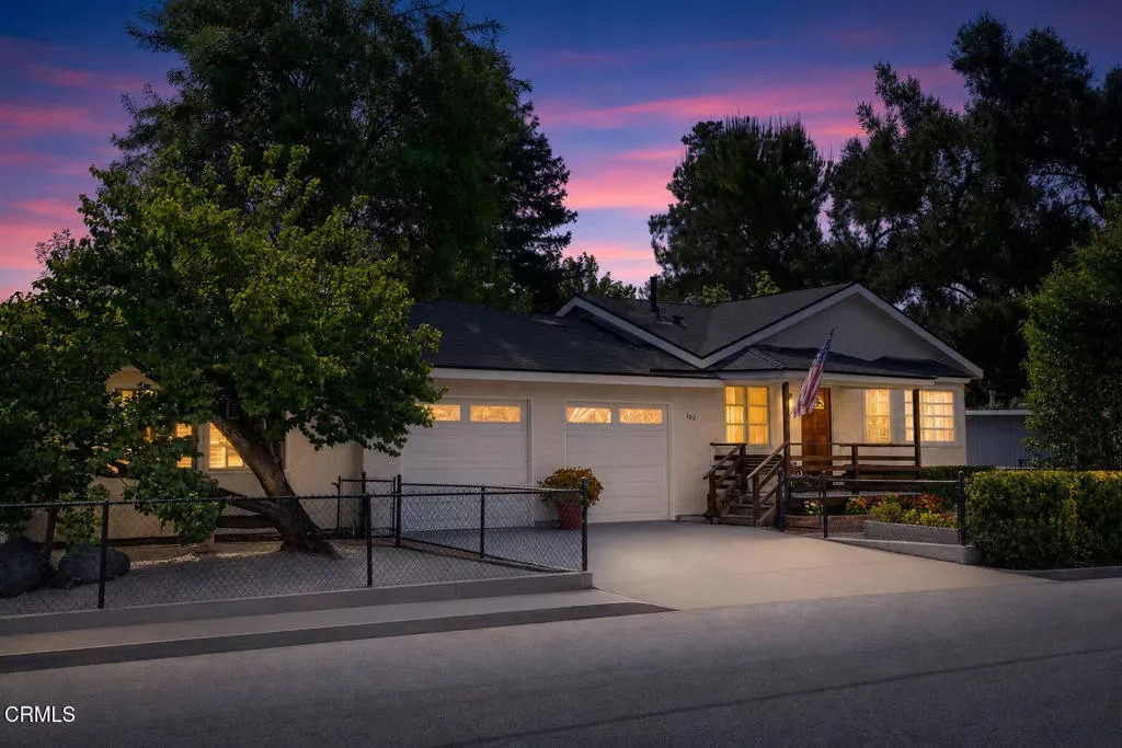 Property Photo:  233 El Plano Drive  CA 93023 