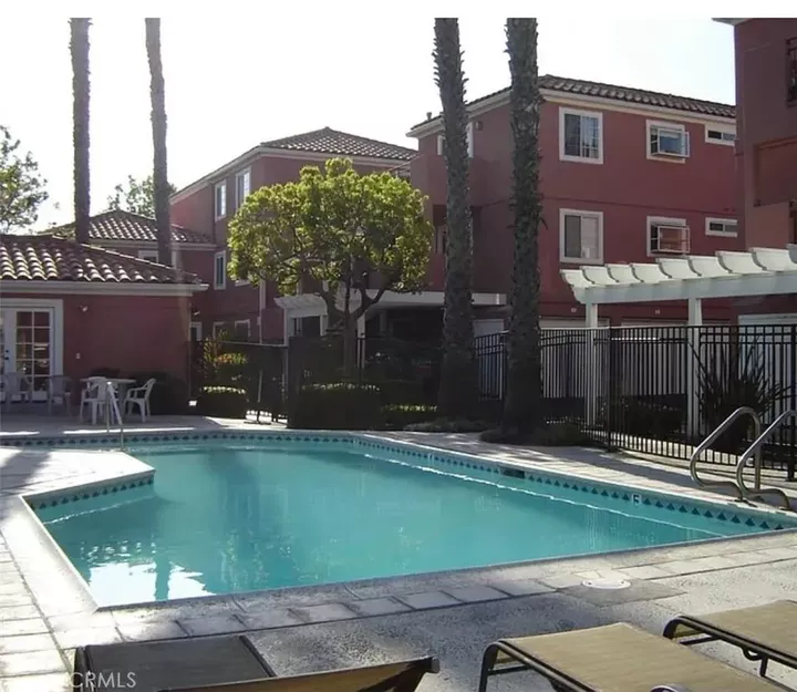 Property Photo:  409 Utica D43  CA 92648 