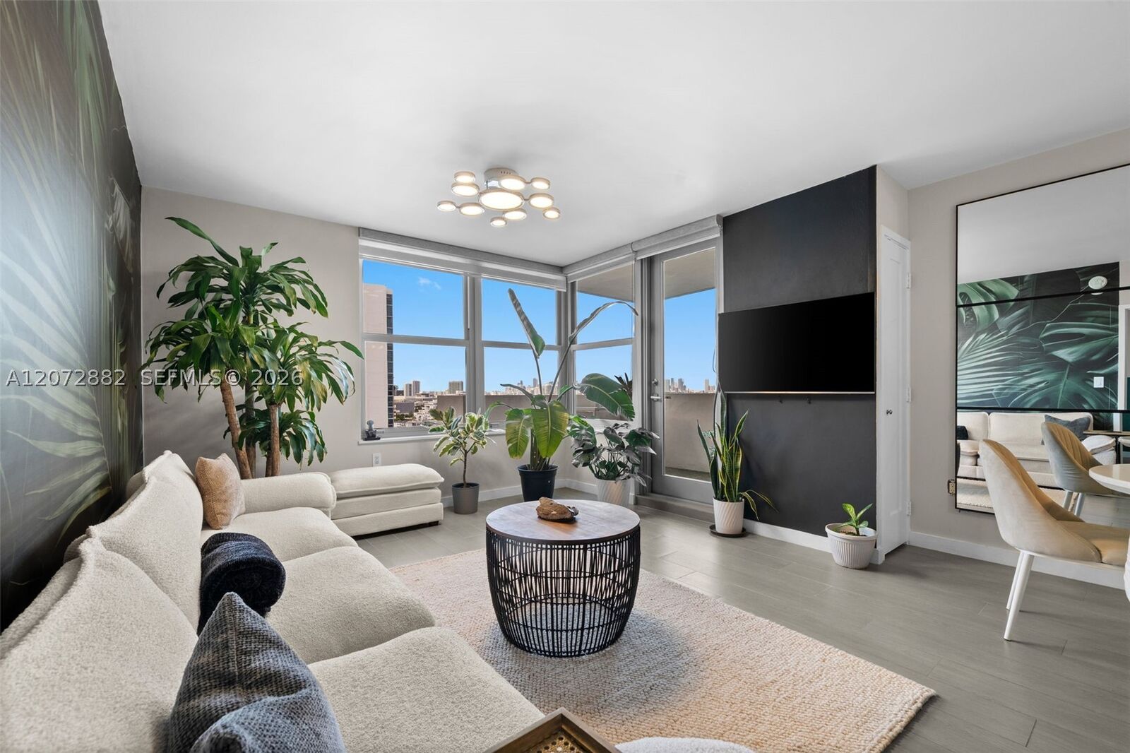 Property Photo: 2899 Collins Ave 1624 FL 33140