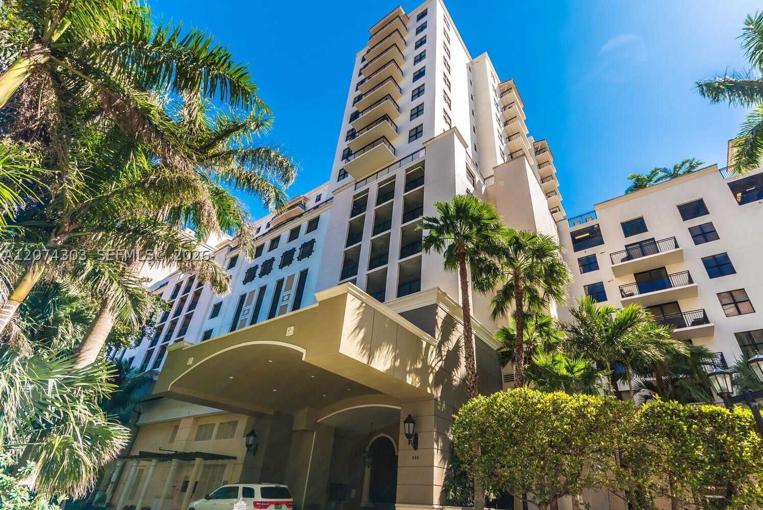 Property Photo:  888 S Douglas Rd 1108  FL 33134 