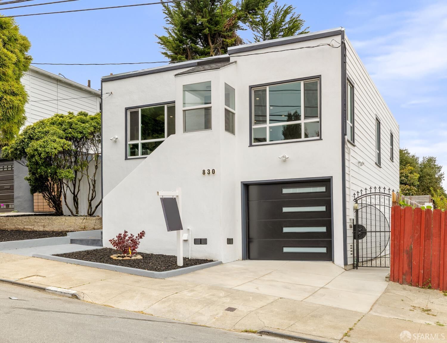 Property Photo: 830 Mount Vernon Avenue CA 94112