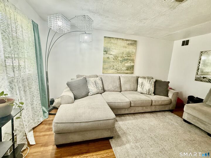 Property Photo:  49-55 Dupont Place  CT 06610 