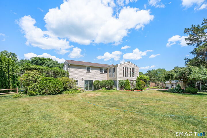 Property Photo:  48 Jefferson Circle  CT 06413 