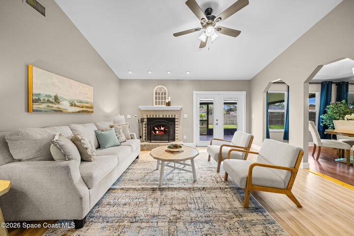 Property Photo: 1182 Polk Street NW FL 32907