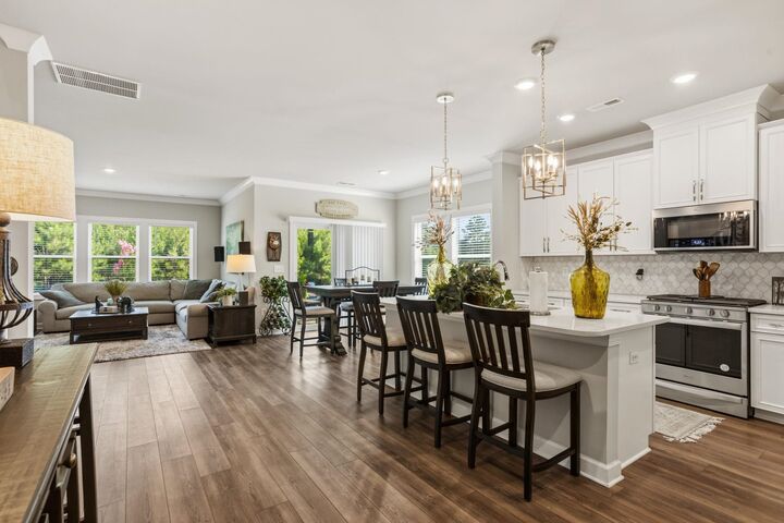 Property Photo:  927 Whitemarsh Avenue  SC 29680 