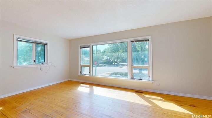 Property Photo:  3600 Regina Avenue  SK S4S 0H5 