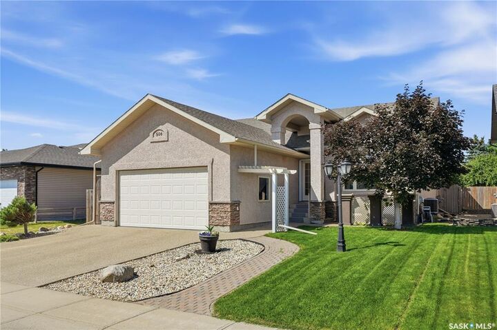Property Photo:  506 Antler Crescent  SK S0K 4S1 