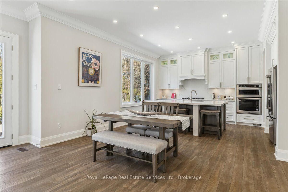 Property Photo: 1211 Pinegrove Road ON L6L 2W8