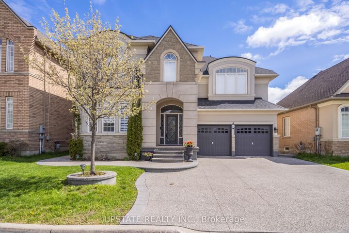 19 Eaglesprings Crescent — photo 1