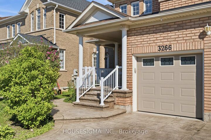 Property Photo: 3266 Weatherford Road ON L5M 7X6
