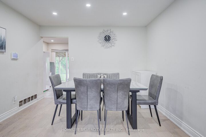 Property Photo: 160 Purvis Crescent ON M1B 1H9