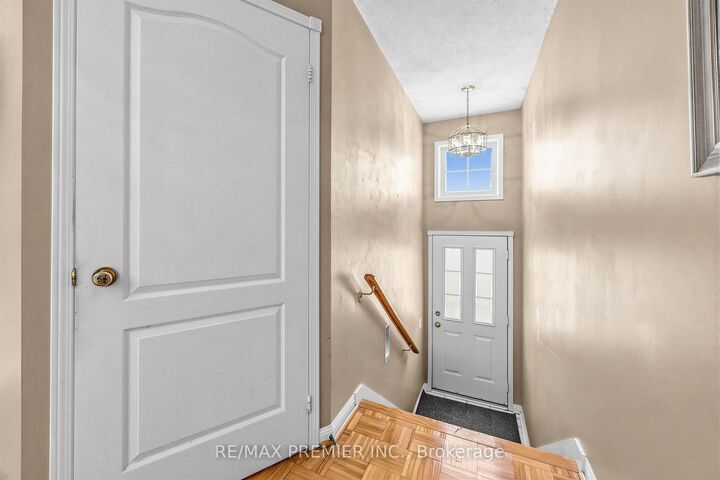 Property Photo:  1400 The Esplanade N/A N 602  ON L1V 6V2 