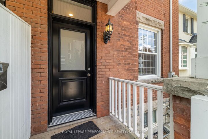 Property Photo:  72 Springfield Road  ON K1M 1C7 