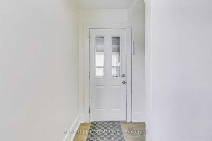 Property Photo:  150 Crosthwaite Avenue N  ON L8H 4V5 