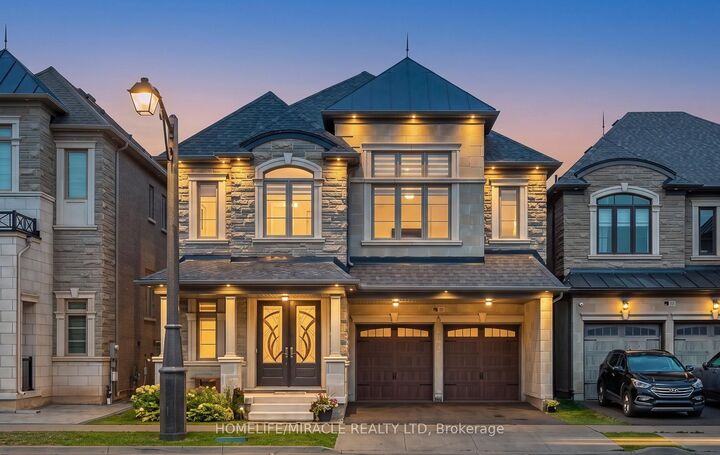 Property Photo: 79 Mevira Gardens ON L6H 7C5