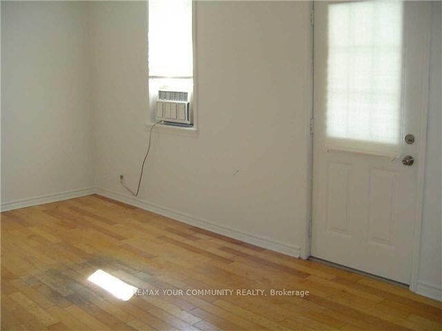 Photo de la propriété: 567 Granby Place ON L3Y 2J6