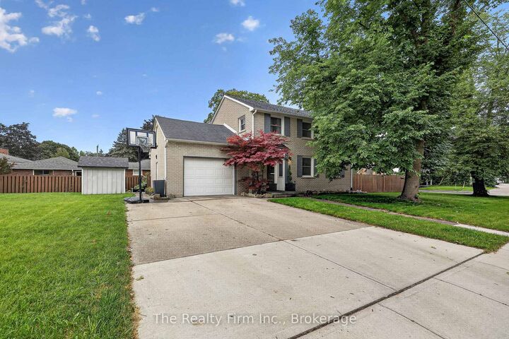 Property Photo: 652 Miller Street ON N4S 5K1