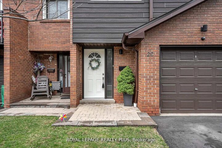 Property Photo:  1755 Rathburn Road E 20  ON L4E 2M8 