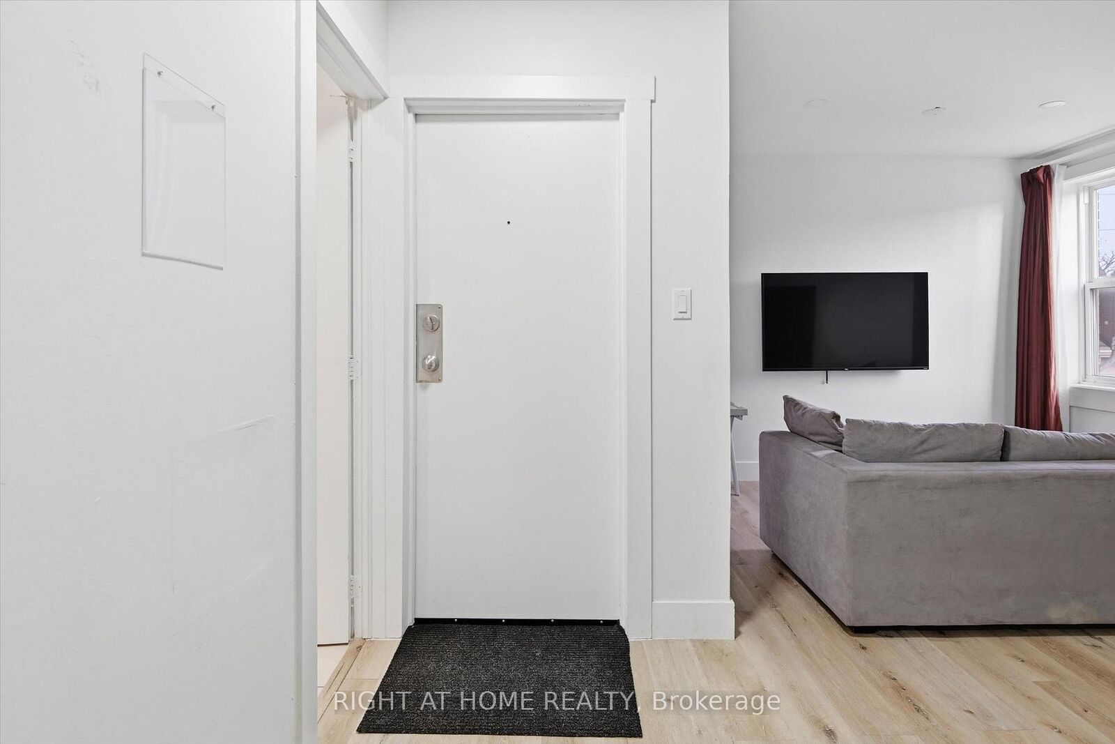 Property Photo:  13 Westinghouse Avenue 5  ON L8L 6E4 