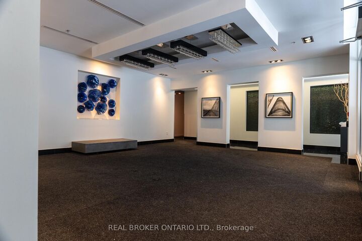 Property Photo:  101 Richmond Road 417  ON K1Z 0A6 