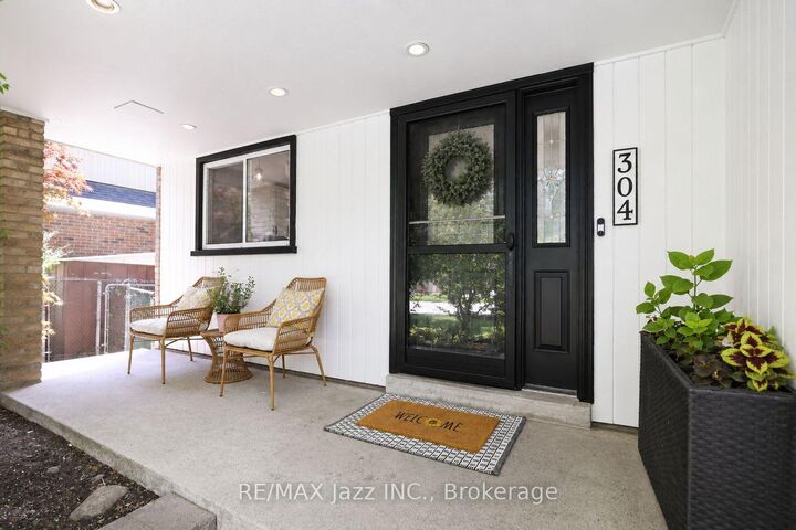 Property Photo: 304 Annes Street ON L1N 5V6