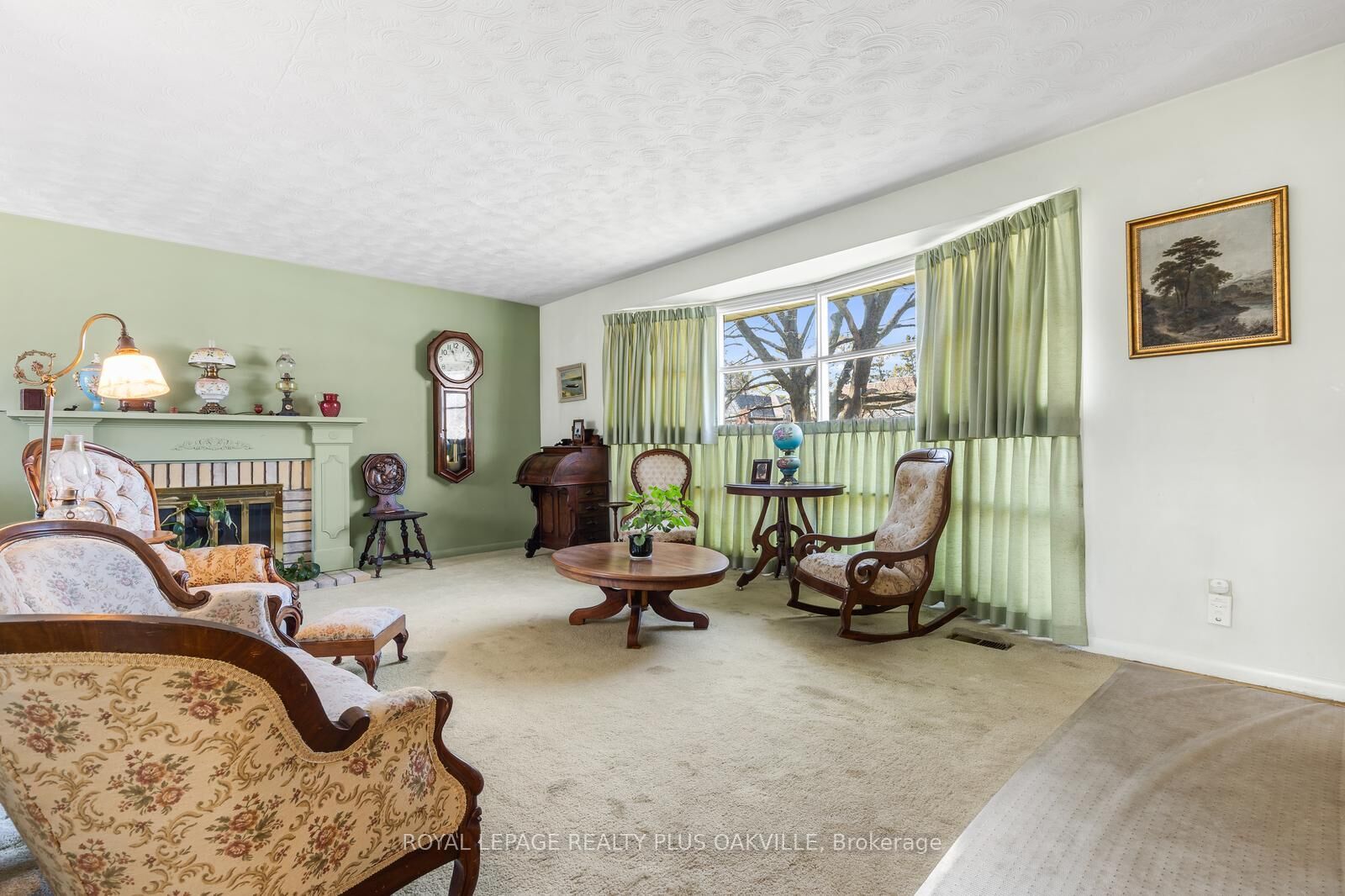 Property Photo: 227 Sandwell Drive ON L6L 4P3