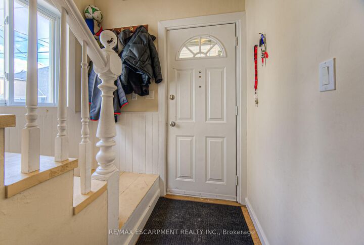Property Photo:  47 North Street  ON L2R 2S3 