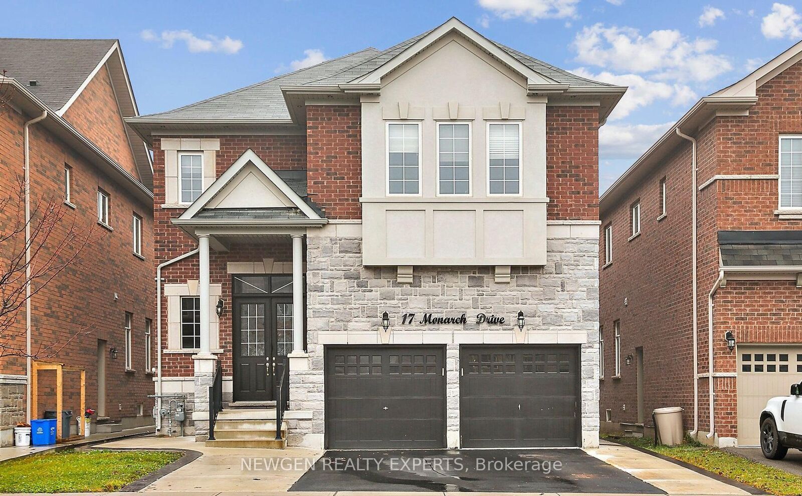 Property Photo: 17 Monarch Drive ON L7G 0H9