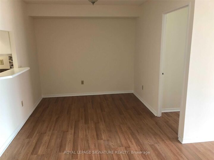Property Photo: 265 Enfield Place 1206 ON L5B 3Y7