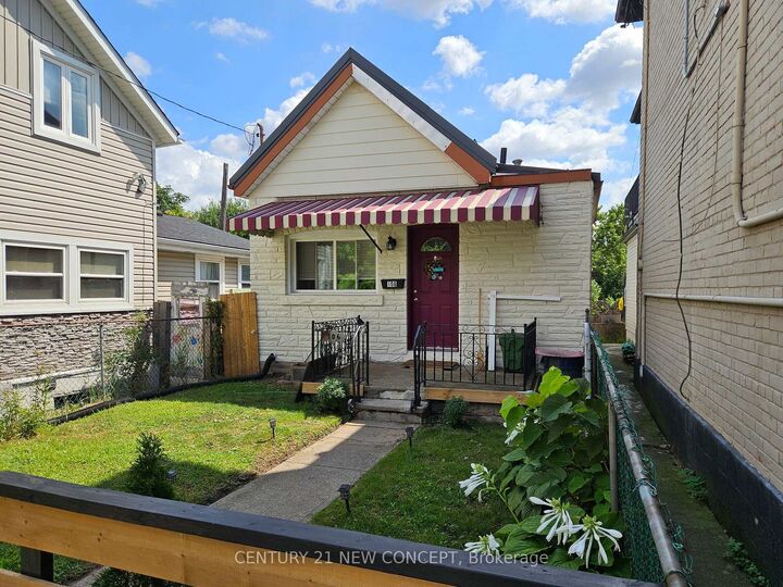 Property Photo: 106 Emerald Street N ON L8L 5K4