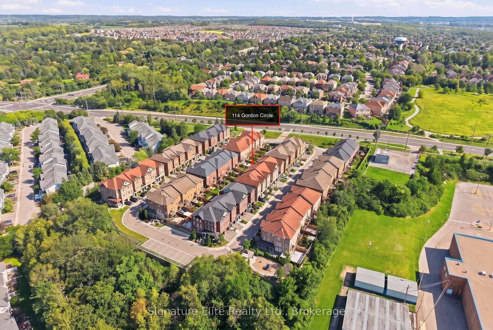 Property Photo: 114 Gordon Circle ON L3Y 0C9