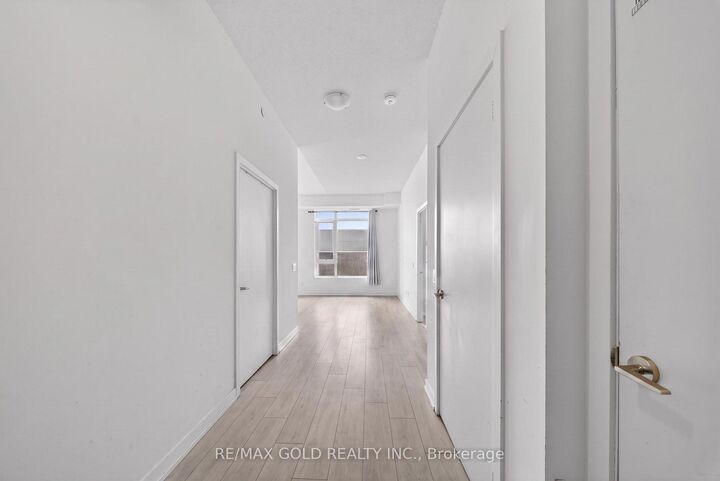 Property Photo: 55 Duke Street W 508 ON N2H 0C9
