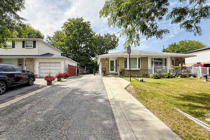 Property Photo: 25 Graymar Road ON L6S 1Z7