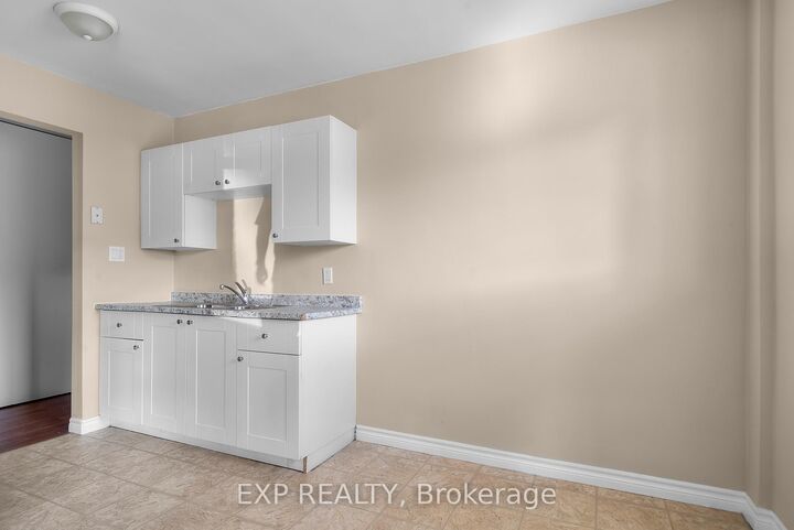 Property Photo:  4663 Huron Street 5  ON L2E 2H7 