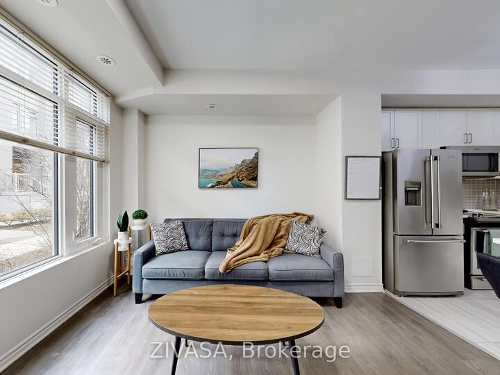 Property Photo: 15 Applewood Lane 92 ON M9C 2Z7