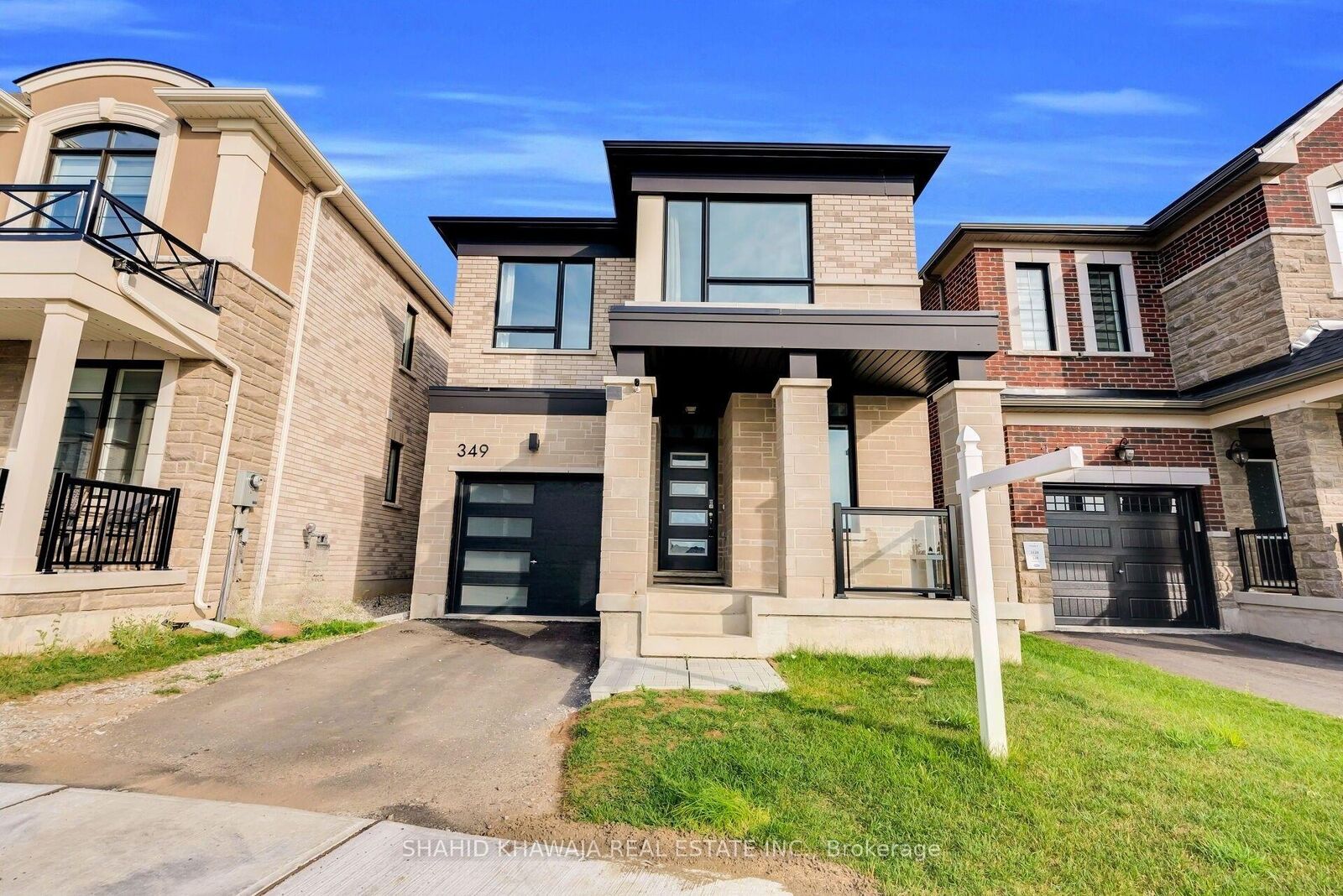 Property Photo: 349 Marigold Court ON L9E 2B9