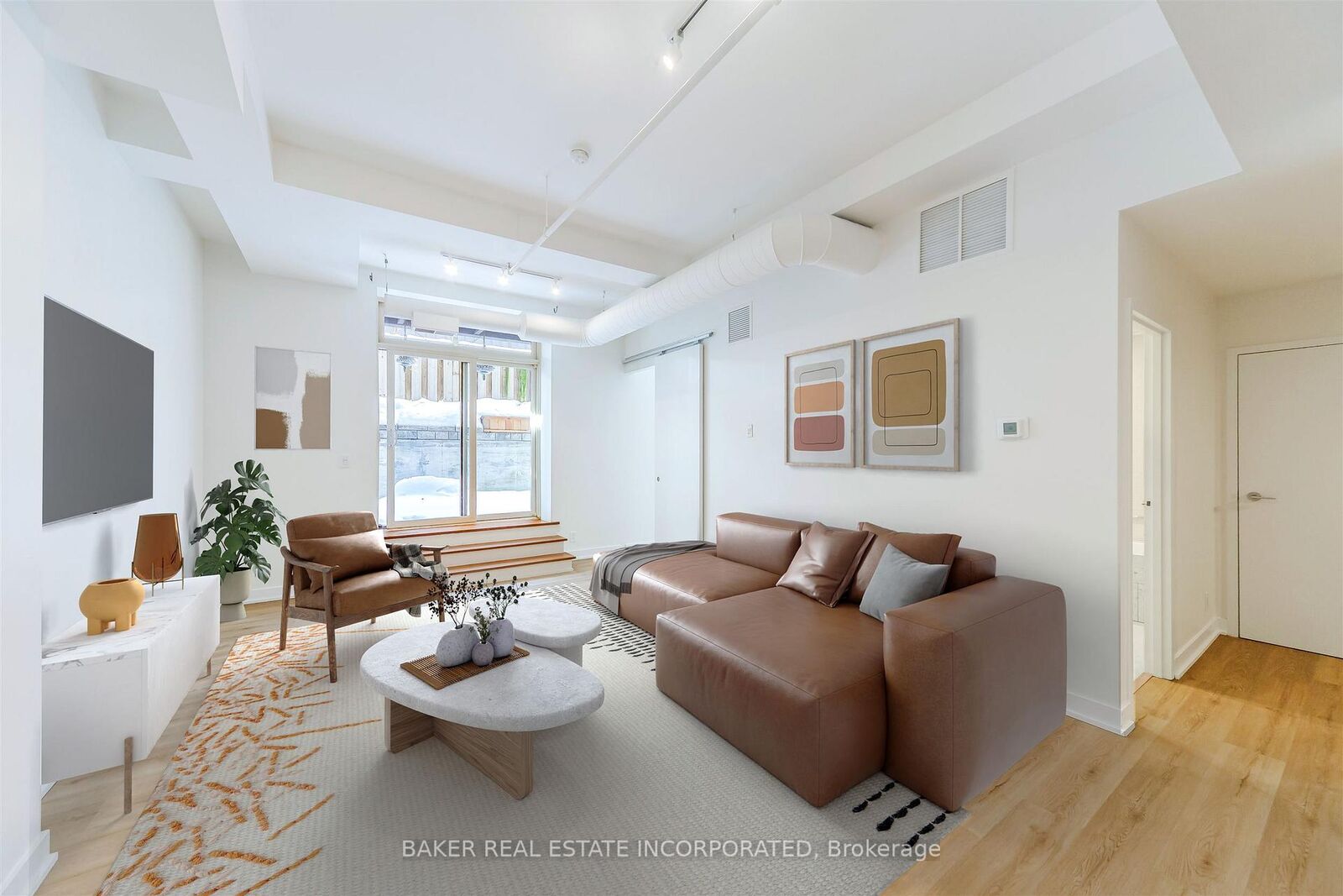 Property Photo: 152 Annette Street 107 ON M6P 1P4