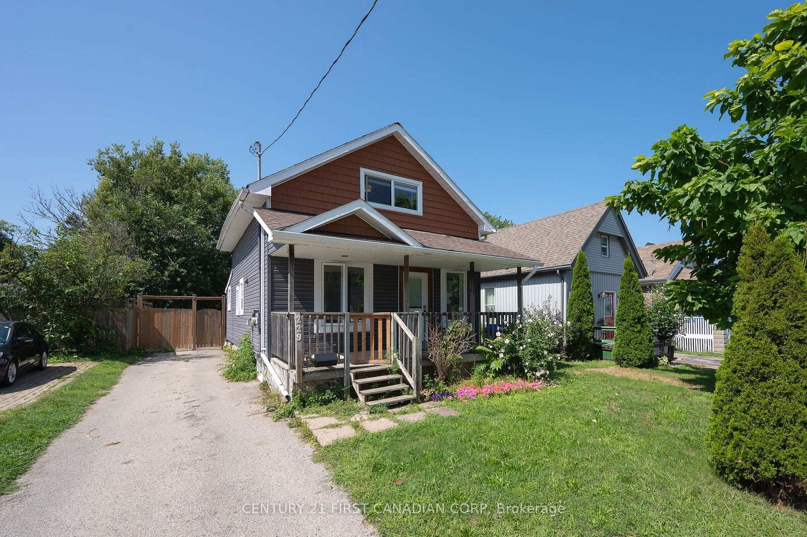 Property Photo:  229 St Julien Street  ON N5Z 2N2 