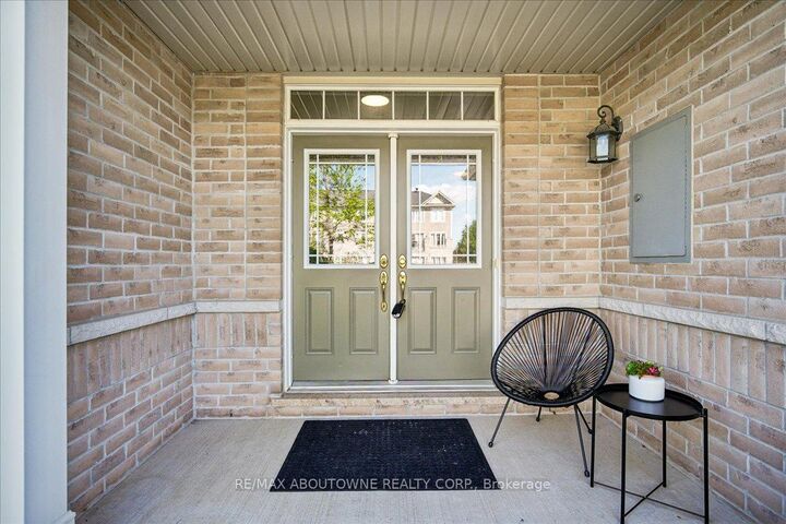 Property Photo: 2020 Colonel William Parkway ON L6M 0L9