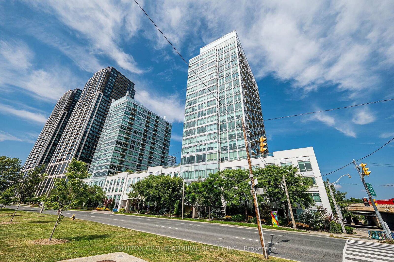 Property Photo: 1900 Lake Shore Boulevard W 803 ON M6S 1A4