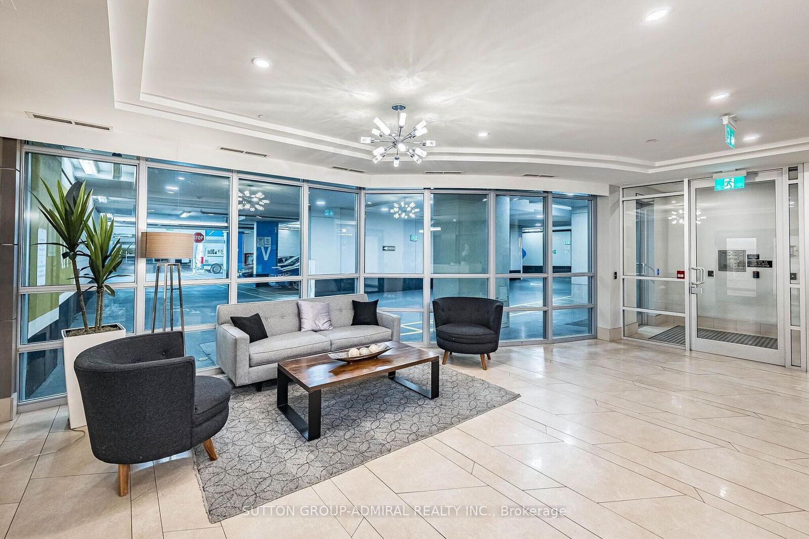 Property Photo: 1900 Lake Shore Boulevard W 803 ON M6S 1A4