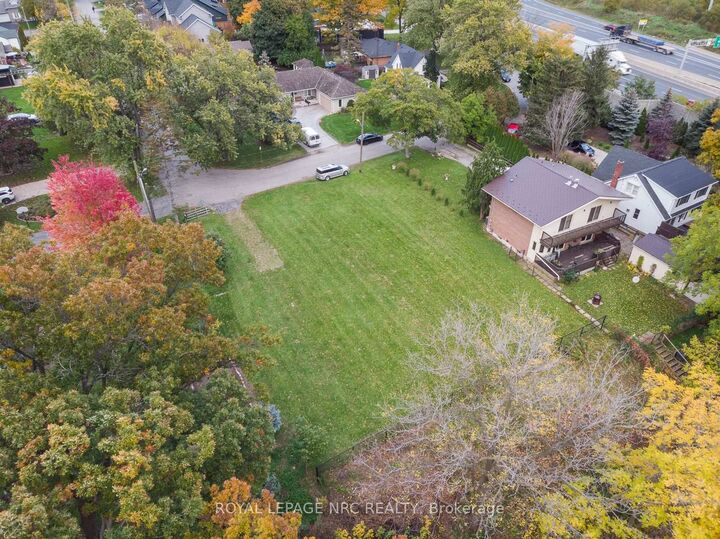 Property Photo:  56A Henley Drive  ON L2N 4A9 