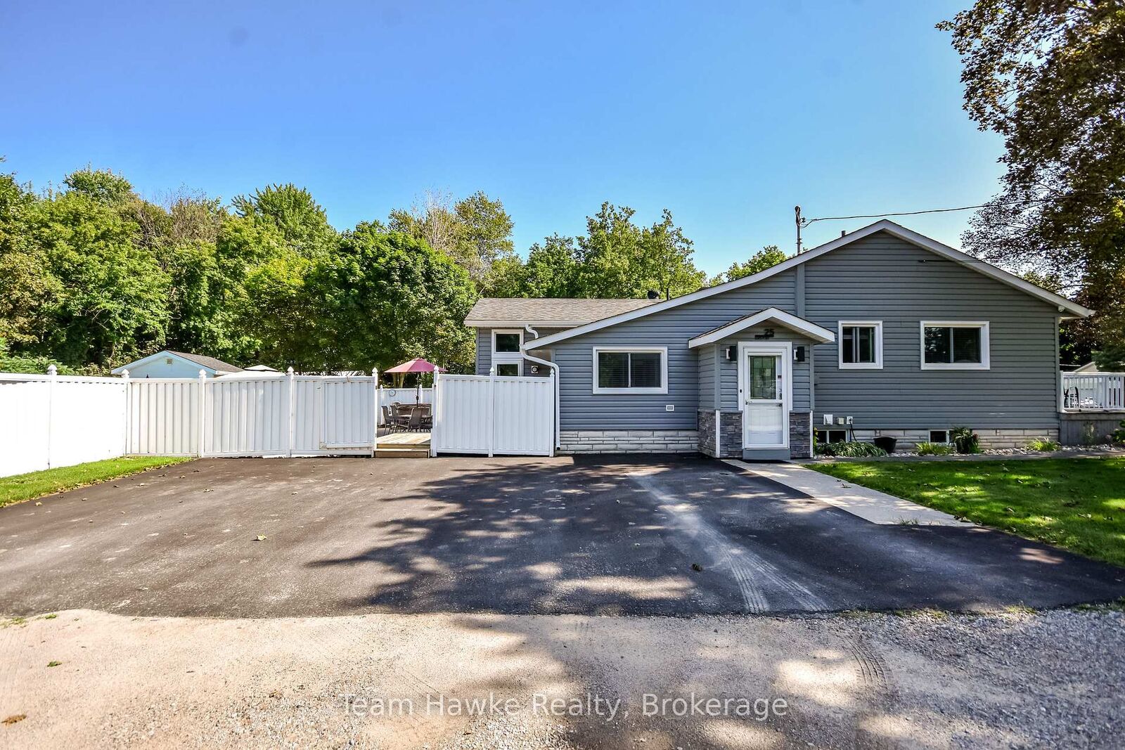 Property Photo: 25 Lucy Street ON L9M 1K7