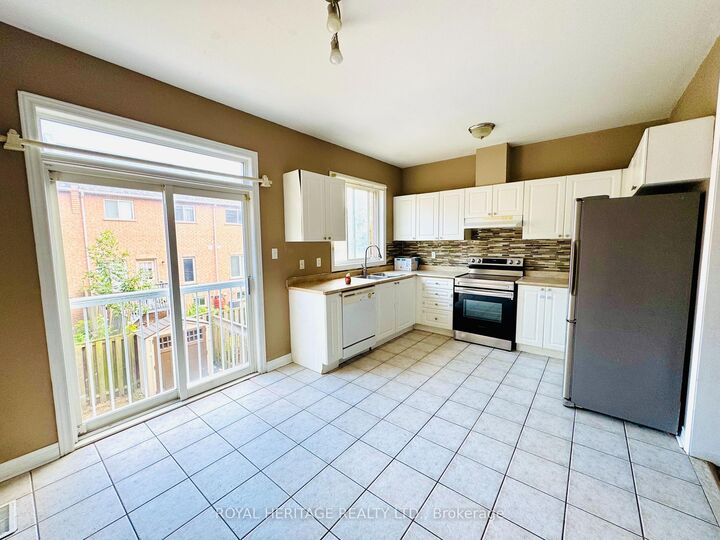 Property Photo:  70 Wilkie Lane  ON L1S 7S5 