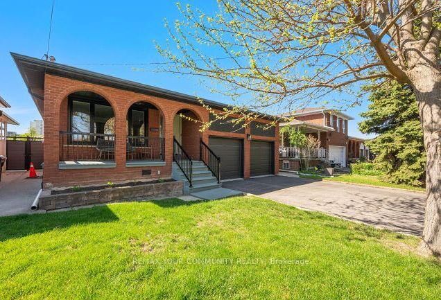 Property Photo: 19 Hamer Boulevard ON M9R 4A8