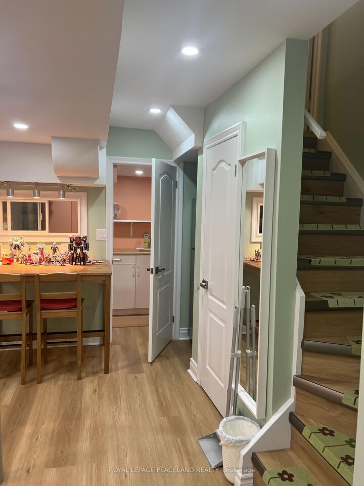 Property Photo: 162 Kingsbridge Circle Basement ON L4J 8P2