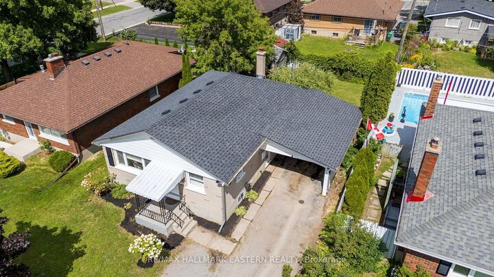 Property Photo:  754 Crawford Place  ON K9J 3X3 