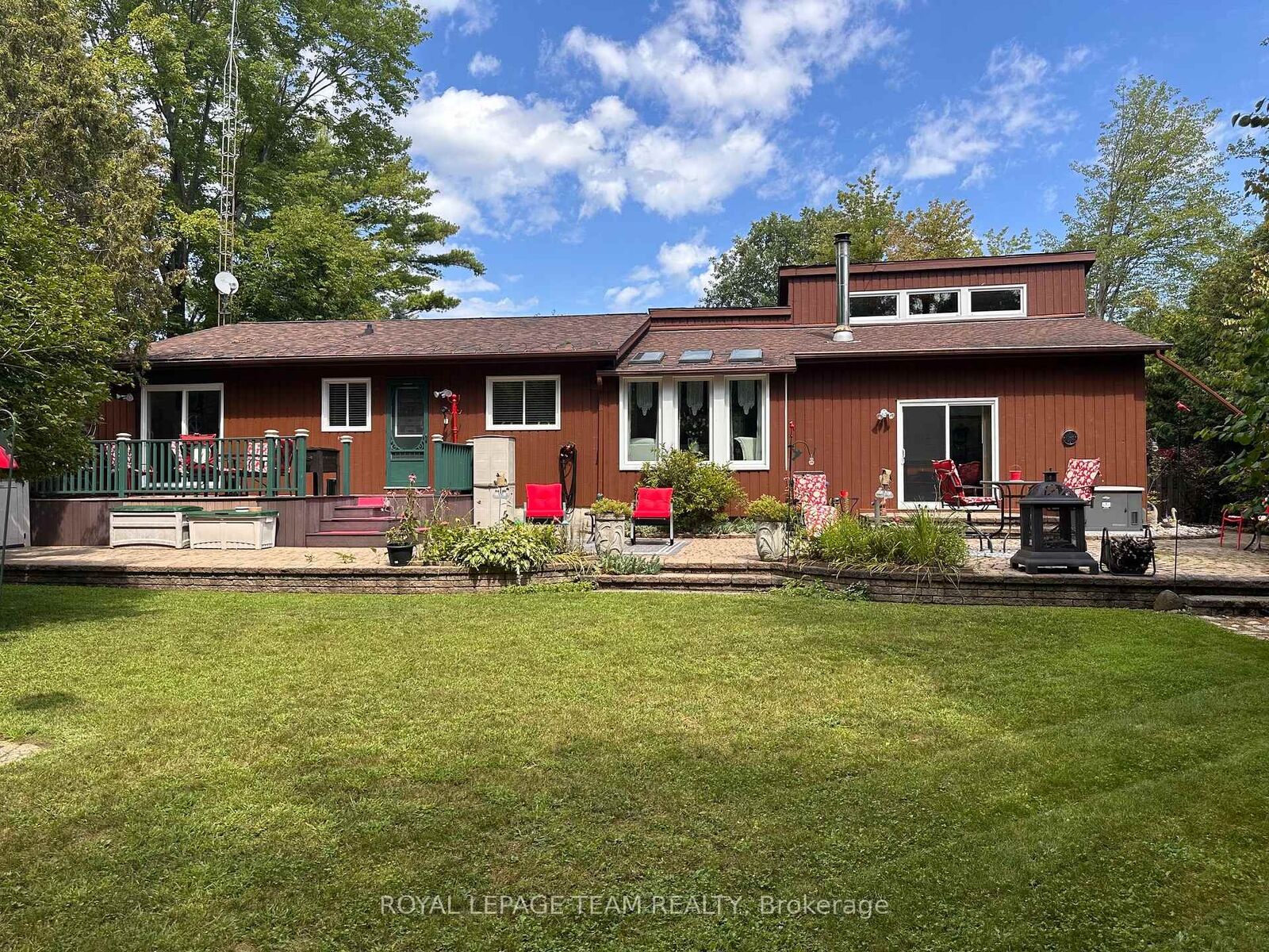 Property Photo: 1663 Christina Crescent ON K0E 1S0
