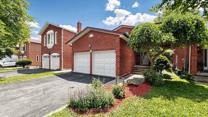 Property Photo: 134 Crosby Avenue ON L4C 9N5