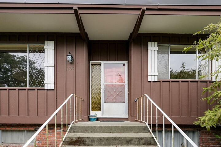 Property Photo:  3938 Shorncliffe Rd  BC V8P 2T6 